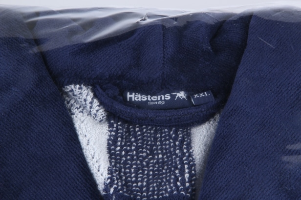 126. Hästens bathrobe, size XXL