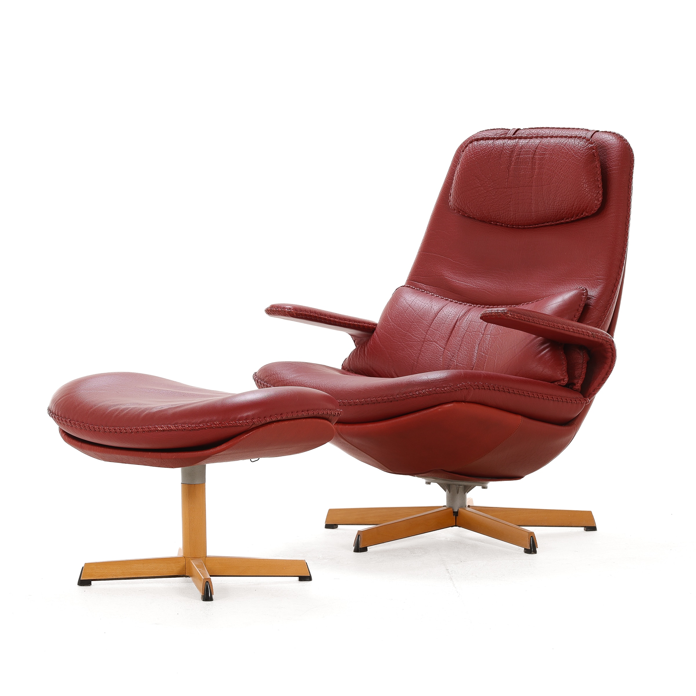 Danish furniture manufacturer: Armchair and stool with red leather (2)