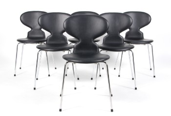 Arne Jacobsen. Seks stole, Myren, sort anilinlæder, model 3101 (6)