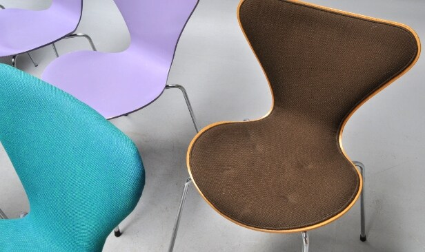 Arne Jacobsen. Syv stole. 7'eren, model 3107 for Fritz Hansen (7) 