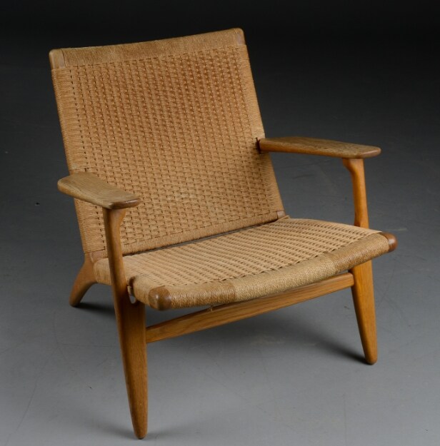 Hans J. Wegner. Par stole model CH25 af egetræ (2) 