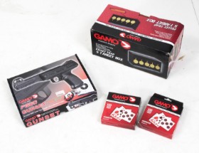 Gamo 4.5 mm air pistol, shooting discs and Pellet Trap (4)