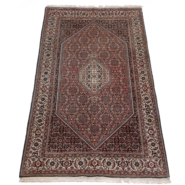 Persian Bidjar carpet, 231 x 130-135 cm.