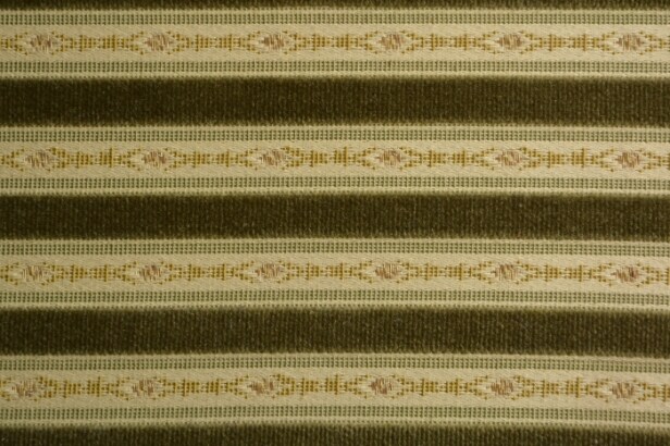 To lænestole, grøn velour / rosa uldstof, 1950'erne (2)