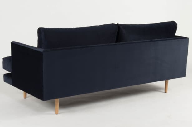 YFP by Wendelbo. 2.5-seater sofa model 056, velour, oak