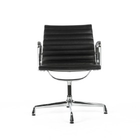 K-3010-001 - Charles Eames. Armchair, model EA-108 in black leather