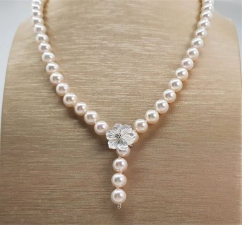 Akoya pearl necklace in 925 silver