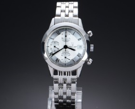 Universal Geneva 'Chronograph'. Men's watch in steel with two-tone dial, 2000s