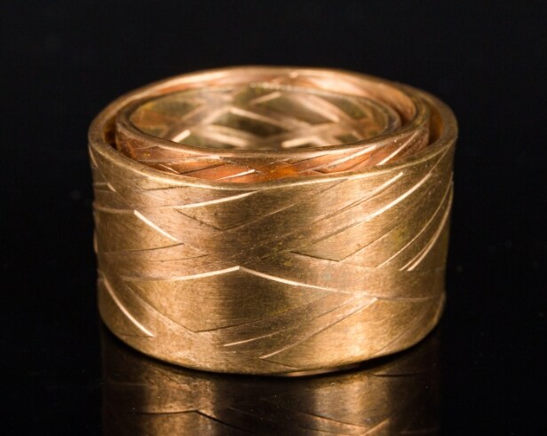 Ring, Goldschmiedearbeit Stephan Hübel, Neuware, aus der Reihe 'Hauptrolle', Bronze Rosé
