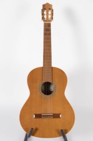 J. Perez akustisk guitar model 610 Cedro