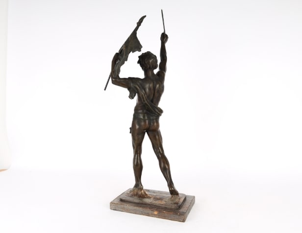 Unknown artist: Sculpture of man with sword and banner