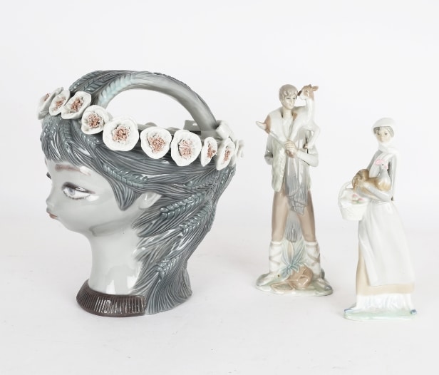 Lladro porcelain figurines. (3)