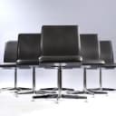 Arne Jacobsen. Et sæt på seks 'Oxford' lavryggede stole. 'Brown label', brun læder (6)