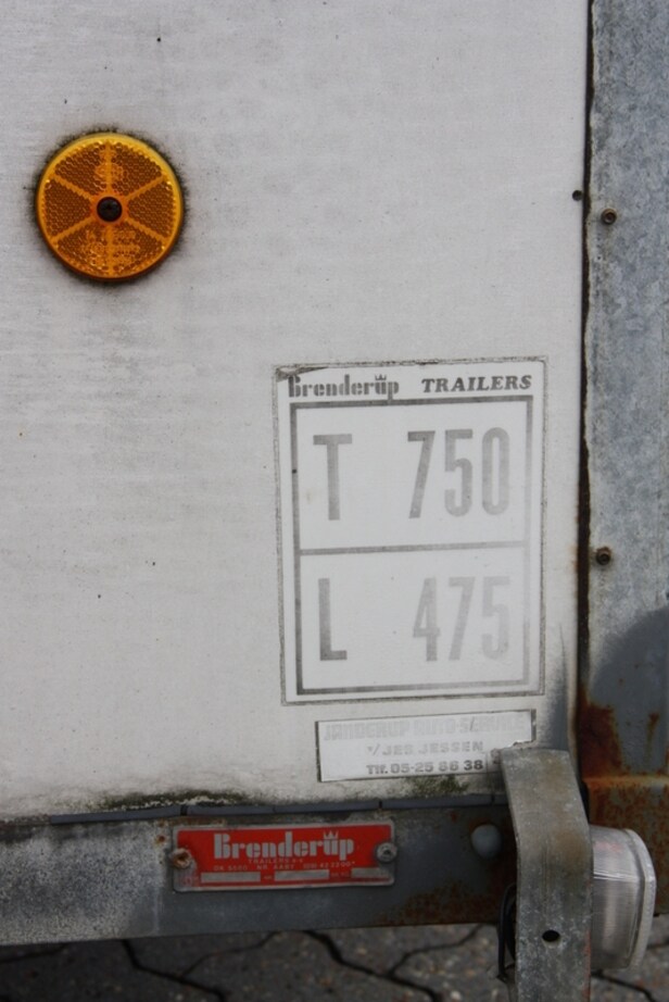 Brenderup lukket trailer med rampe. 750 kg.