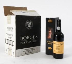 1 kasse med 6 flasker 2004 Vinhos Borges Vintage Port i gaveæsker.