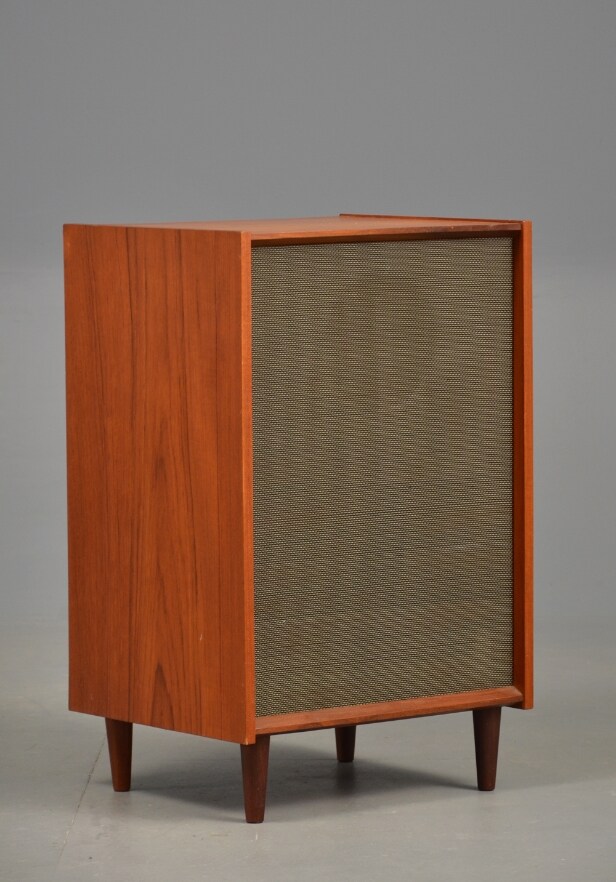 Bang & Olufsen: Højtaler i teak-kabinet, model 607, 1950'erne Denne vare er sat til omsalg under nyt varenummer 3030421