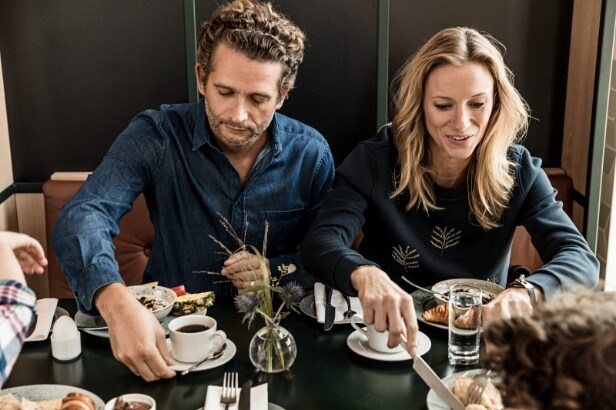 Gavekort til weekendophold for 2 på Scandic hotel - Til fordel for Red Barnet
