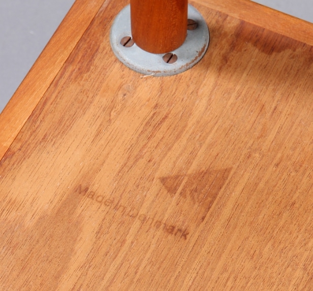 Hans J. Wegner. Sengebord af teak