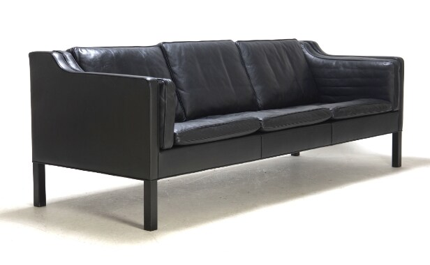Børge Mogensen (1914-1972) for Fredericia Stolefabrik: Three-seater sofa, model 2213