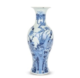 Kinesisk Khang Xi vase af porcelæn, Qing. 1700-tallet