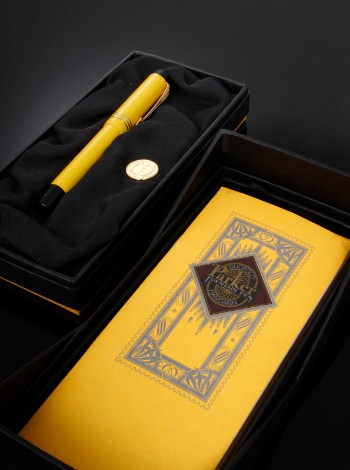 Parker Fountain Pen Duofold Mandarin Yellow 1995 Limited no. 5582/10000