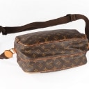 Louis Vuitton. 'Reporter' cross-body shoulder bag in Monogram Canvas