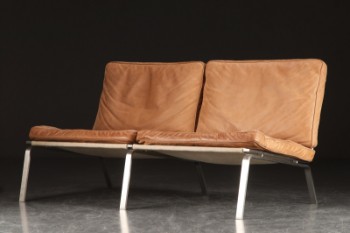 Rune Krøjgaard & Knut Bendik Humlevik for NORR11. To-personers sofa model Man