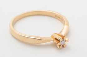 Solitairering med brillant på ca.  0.05 ct. 14 kt. guld, str. 54