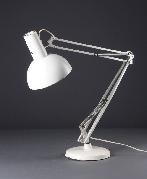 Louis Poulsen. IT-arkitektlampe 