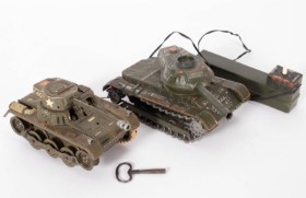 Vintage 'Modern Toys' M-40 Tank samt Gama Tank (2)