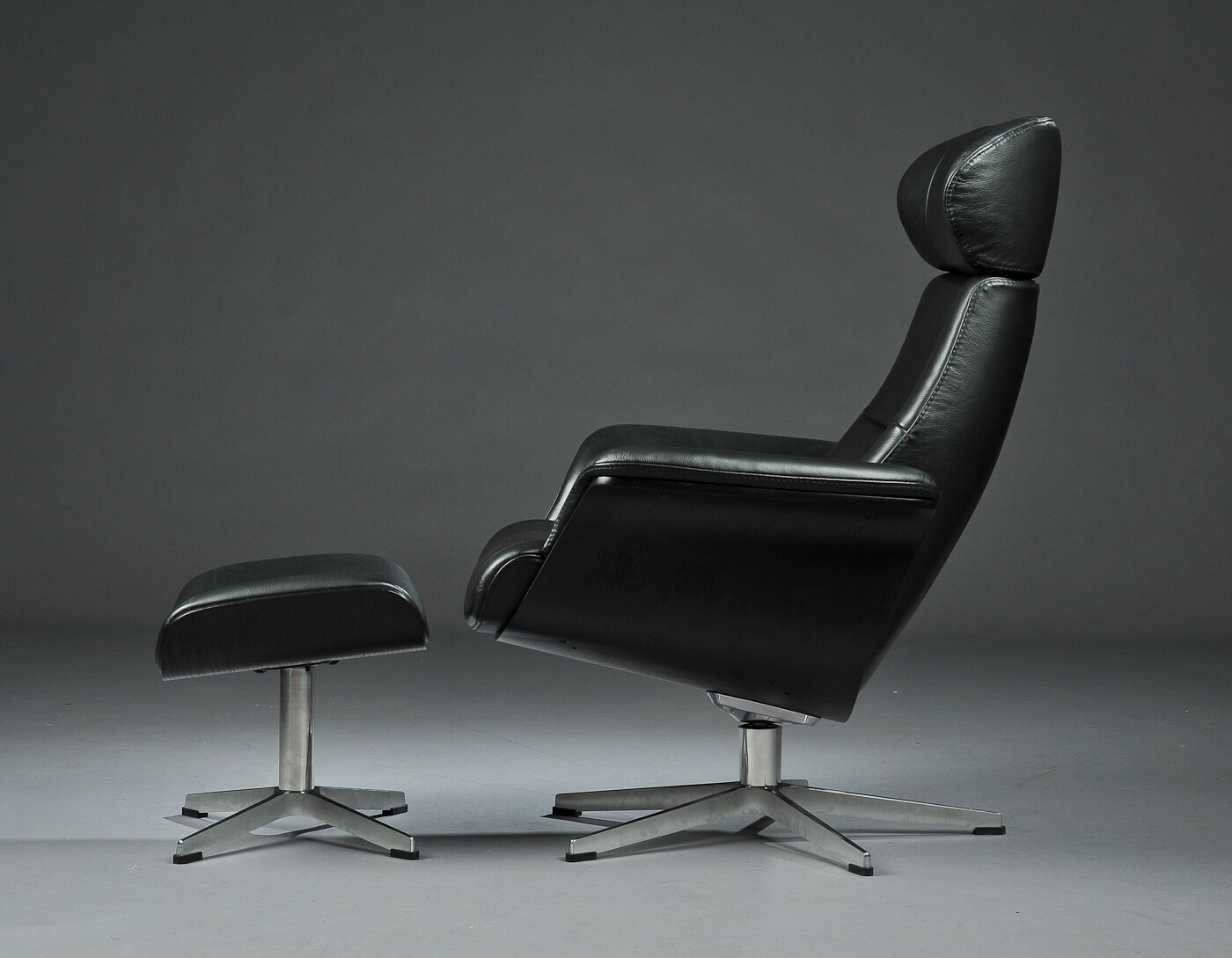 Time Out easy chair and stool