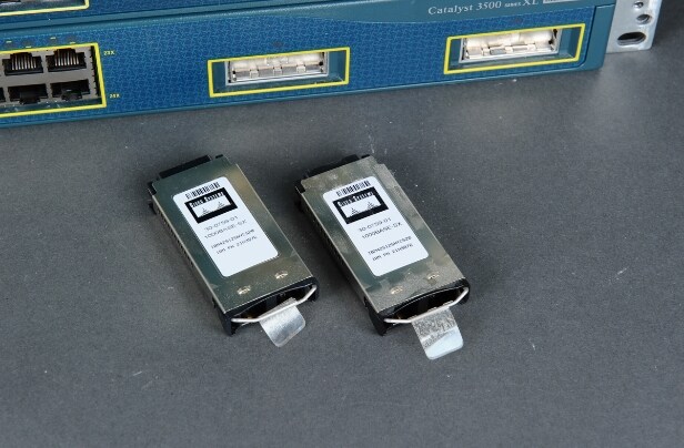 Cisco Catalyst 2950 samt Cisco Catalyst 3500XL 24 Ports (7) Denne vare er sat til omsalg under nyt varenummer 3100849