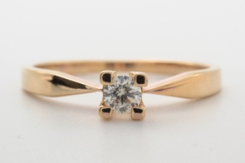 Solitairering med brillant på ca. 0.15 ct. 14 kt. guld, str. 56