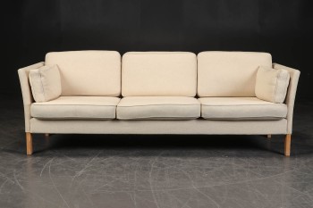 Erik Jørgensen. Tre-pers. sofa, model EJ-260/3