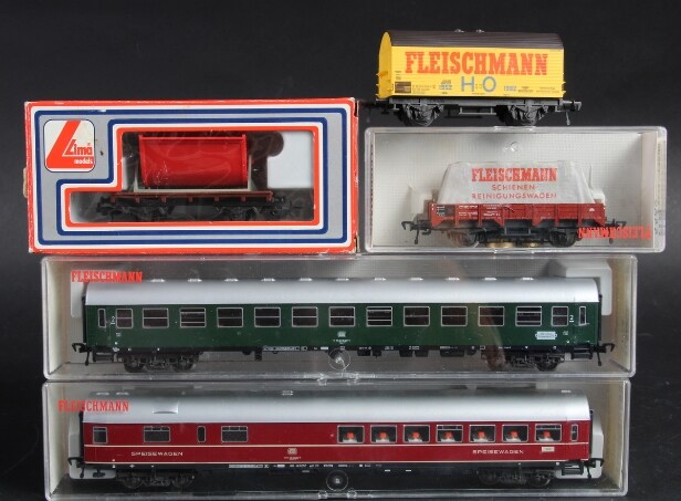Fleischmann. Lokomotiv MY 1144, Lima: MZ 1401 mfl. org. emballage (10)