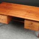 Finn Juhl. Skrivebord af teak