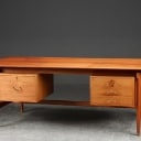 Finn Juhl. Skrivebord af teak