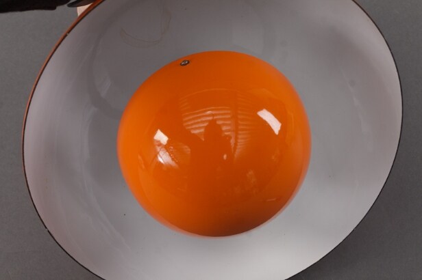 Verner Panton 1929-1998. VP1, Flowerpot orange