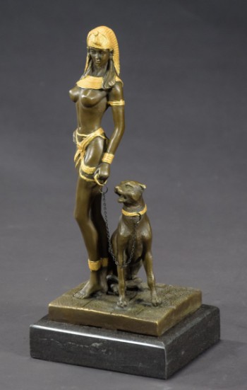 Bronzeskulptur, erotisk poserende egyptisk kvinde med hund
