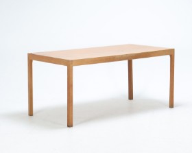 Danish furniture manufacturer: Oak desk