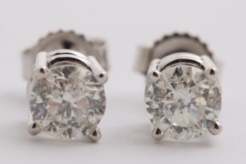 Pair of brilliant earrings in 14 kt white gold 0.76 ct (2)