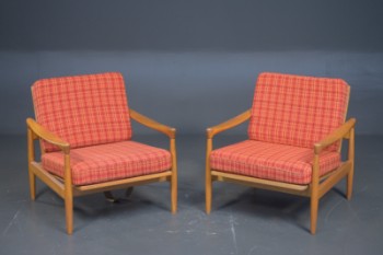 Erik Wørts, 2 lænestole af eg, model Kolding (2)