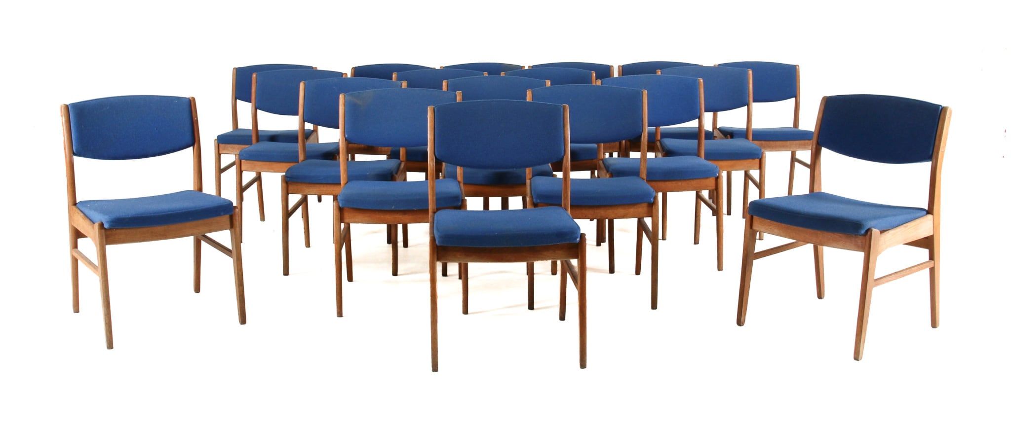 Ørum Furniture Factory. 18 dining chairs, oak, 1960/70s (18)