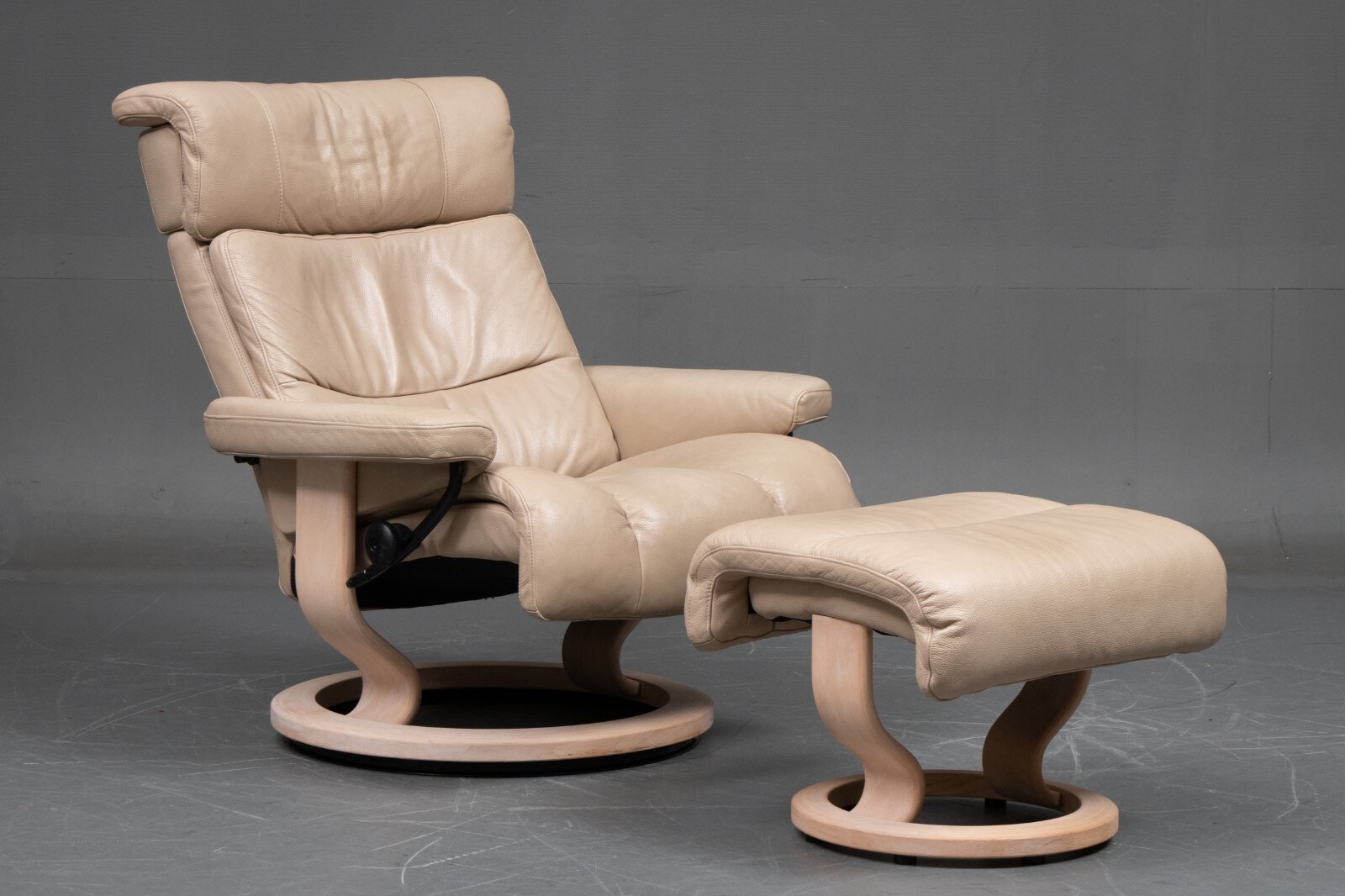 Ekornes Stressless lænestol med fodskammel model 'Savannah' (2