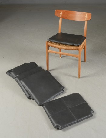 Hyndesæt til Hans J. Wegners CH23-stol. Sort læder (6)