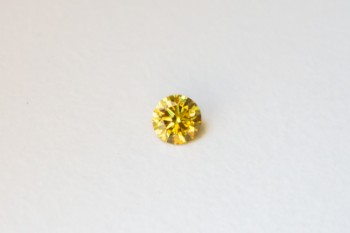 Uindfattet brillant slebet diamant på 0.50 ct