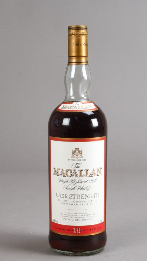 1 bottle Macallan 10 years Cask Strength Single Highland Malt Scotch Whiskey 100 cl. 58.8%.