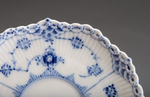 Royal Copenhagen. Musselmalet helblonde kaffekopper (12)