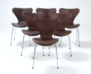 Arne Jacobsen. Series 7 chairs, Model 3107. Ny højde. (6)