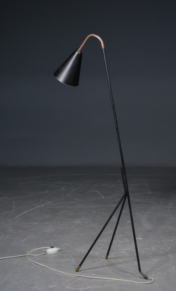 Standerlampe, sortlakeret, Svend Aage Holm Sørensen - tilskrevet, 1900-tallets midte 